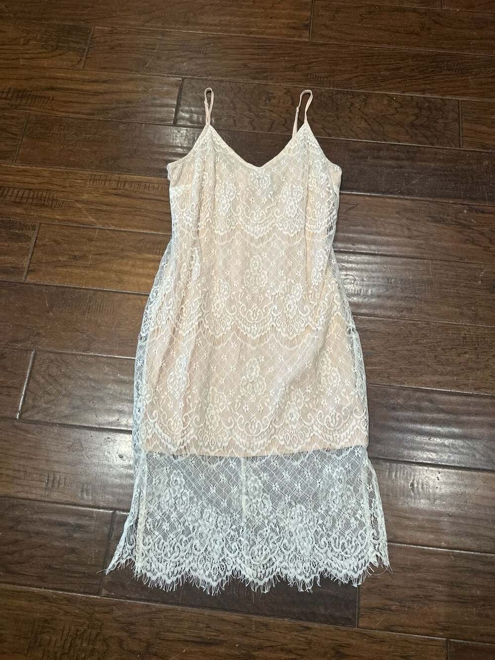 Forever 21 Lace Overlay Knee-Length Dress with Adjustable Straps NWT‎
